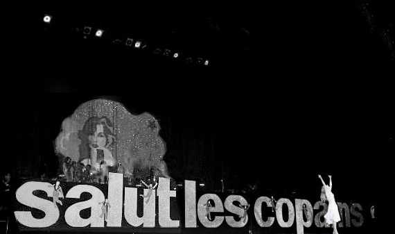 Décor du medley "Salut les Copains" Show Sylvie Vartan au Palais des Congrès 1975