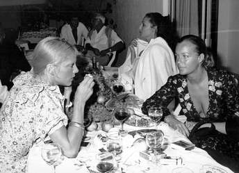 Sylvie Vartan et Romy Schneider, Saint-Tropez 1975