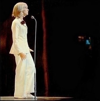 Sylvie Vartan live at Royal Variety Performance  November 1965
