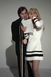 Sylvie Vartan avec Jean-Jacques Debout lors de son show "Jolie Poupée" en 1968
