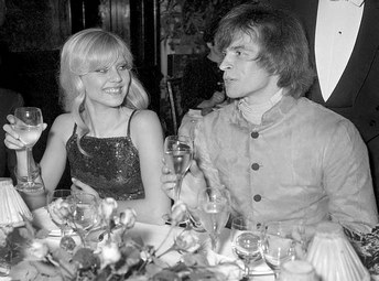 Sylvie Vartan et Rudolph Noureev , after-show de la première de Zizi Jeanmaire au Casino de Paris, 5 février 1970