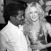 Avec Sammy Davis Jr dans sa loge de l'Olympia, 1972