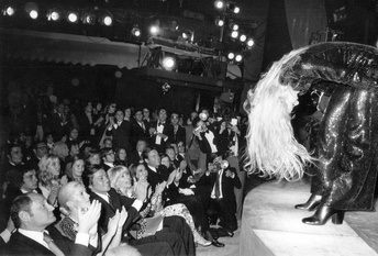 Sylvie Vartan triomphe devant Alain Delon, Catherine Deneuve, Mireille Darc, Nathalie Wood et Robert Wagner.