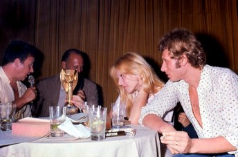 Sylvie Vartan ,  12 février 1973, à Rio avec Philippe Bouvard pour l'émission RTL Non-Stop