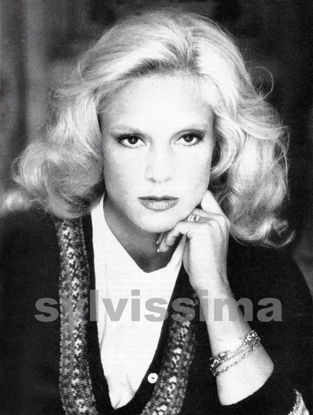 Sylvie Vartan photographiée par Dominique Isserman pour le magazine "Marie-Claire", 1981