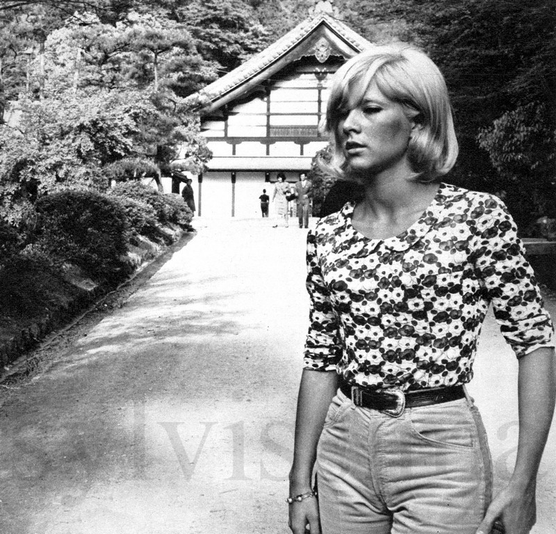 Sylvie Vartan à Kyoto toutnée mondiale 1965