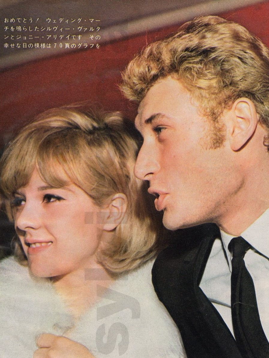 presse japonaise avec Sylvie Vartan et Johnny Hallyday pour la première de "Cherchez l'Idole" en 1964