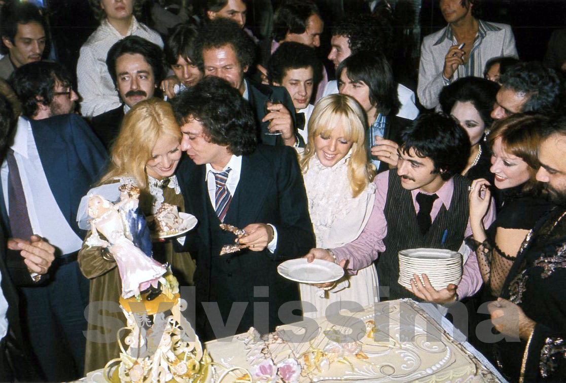 Sylvie Vartan au mariage de Michel Sardou et Elizabeth Hass, 14 octobre 1977