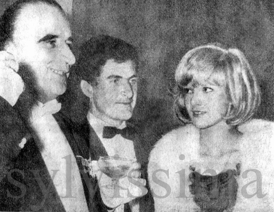 Georges Pompidou en compagnie de Sylvie Vartan le 12 juin 1964