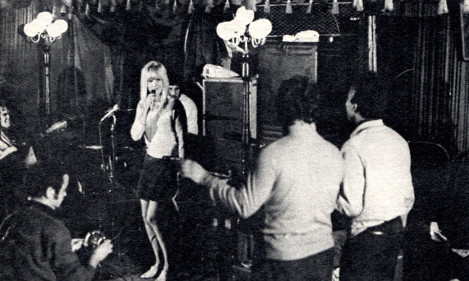 Sylvie Vartan en répétitions en 1966, article "Fan" (Espagne)
