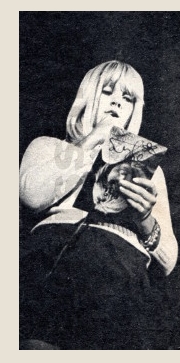 Sylvie Vartan en pleines répétitions  dans "Fan" (Espagne) 1966