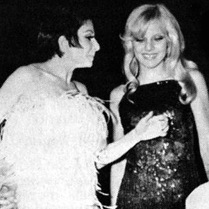 Sylvie Vartan et Zizi Jeanmaire le soir de la première de "La revue", 5 février 1970