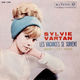 SP Sylvie Vartan Italie "Les vacances se suivent"  RCA   45N-1339 Ⓟ 1963